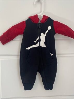 Jordan Black and Red Baby Zip-Up Hooded One-Piece Size Newborn NB Nike Jumpman